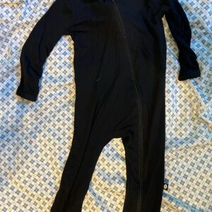 Kyte BABY Black Footie One Piece
